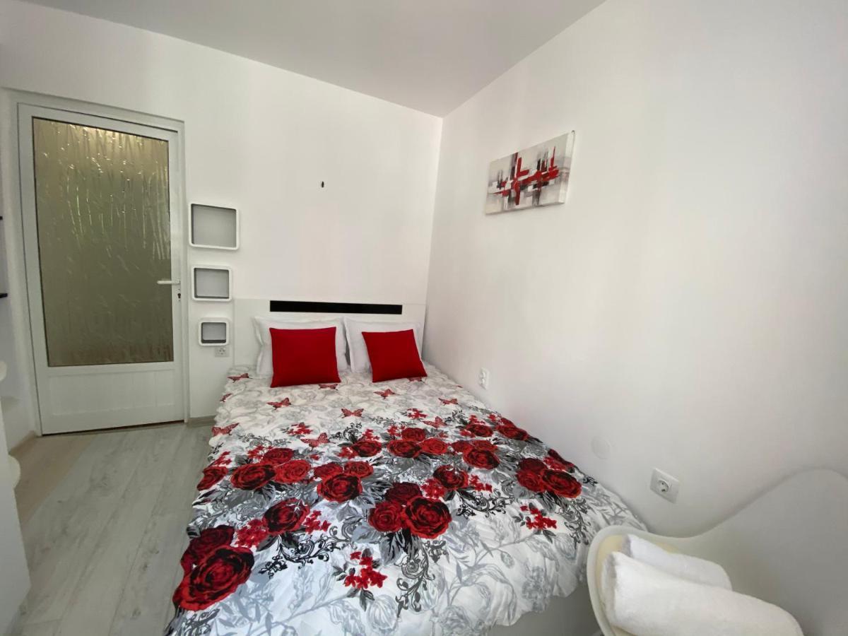 Simona Apartment 布尔加斯 外观 照片